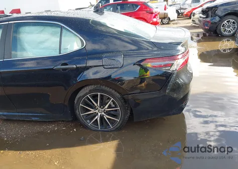 2023 Toyota Camry Se z USA, uszkodzony, nr VIN 4T1G11AK0PU747131